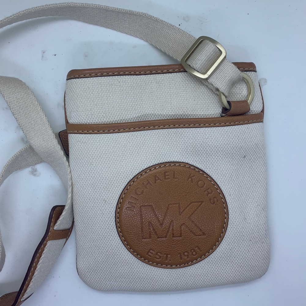 Michael Kors corssbody